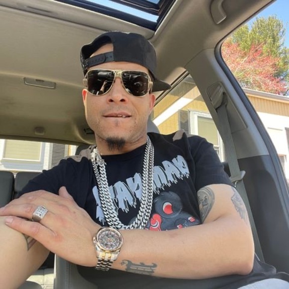 Meet your Posher, Alexis - Picture 1 of 1